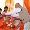 Garlanding-Swamiji